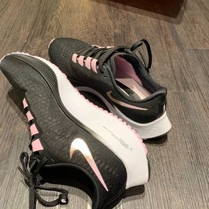 Nike Air Zoom Pegasus 37 Women's Running Shoe